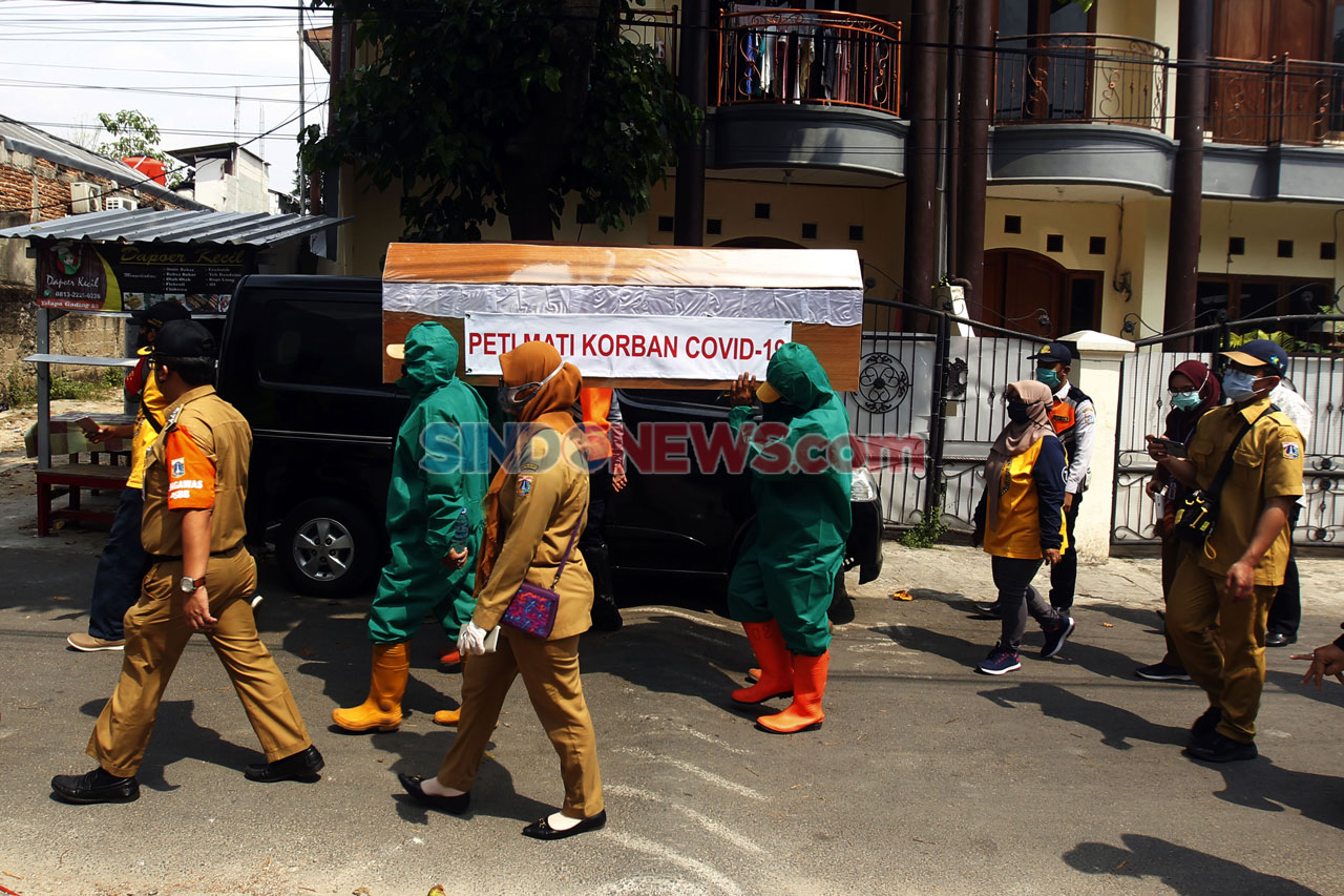 Sosialisasi Bahaya Corona,...