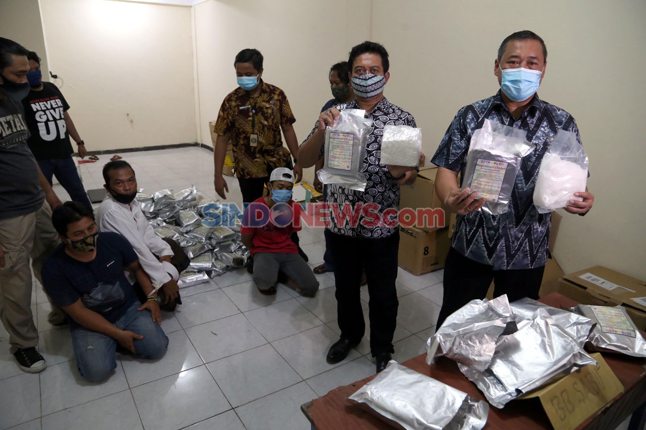 BNNP Jatim Gerebek Gudang...