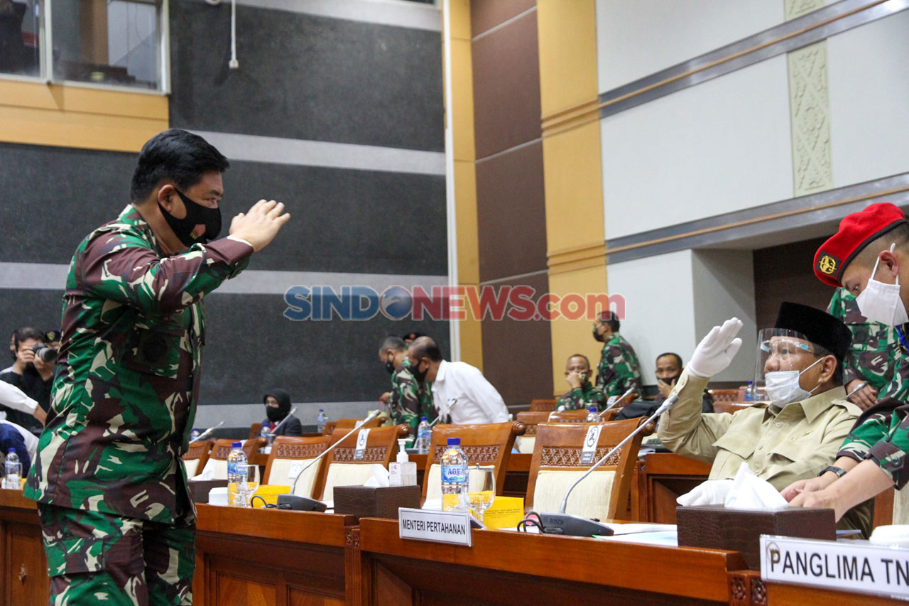 Kenakan Masker dan Face...