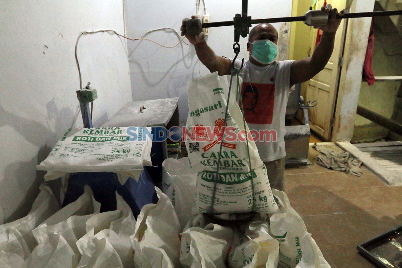 Industri Bakmi Bertahan...