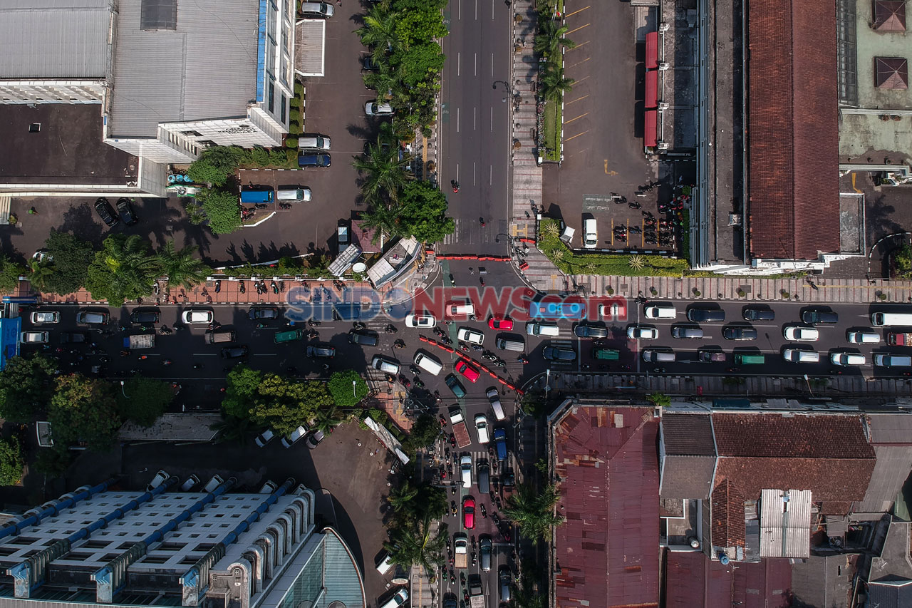Pemkot Bandung Tutup...