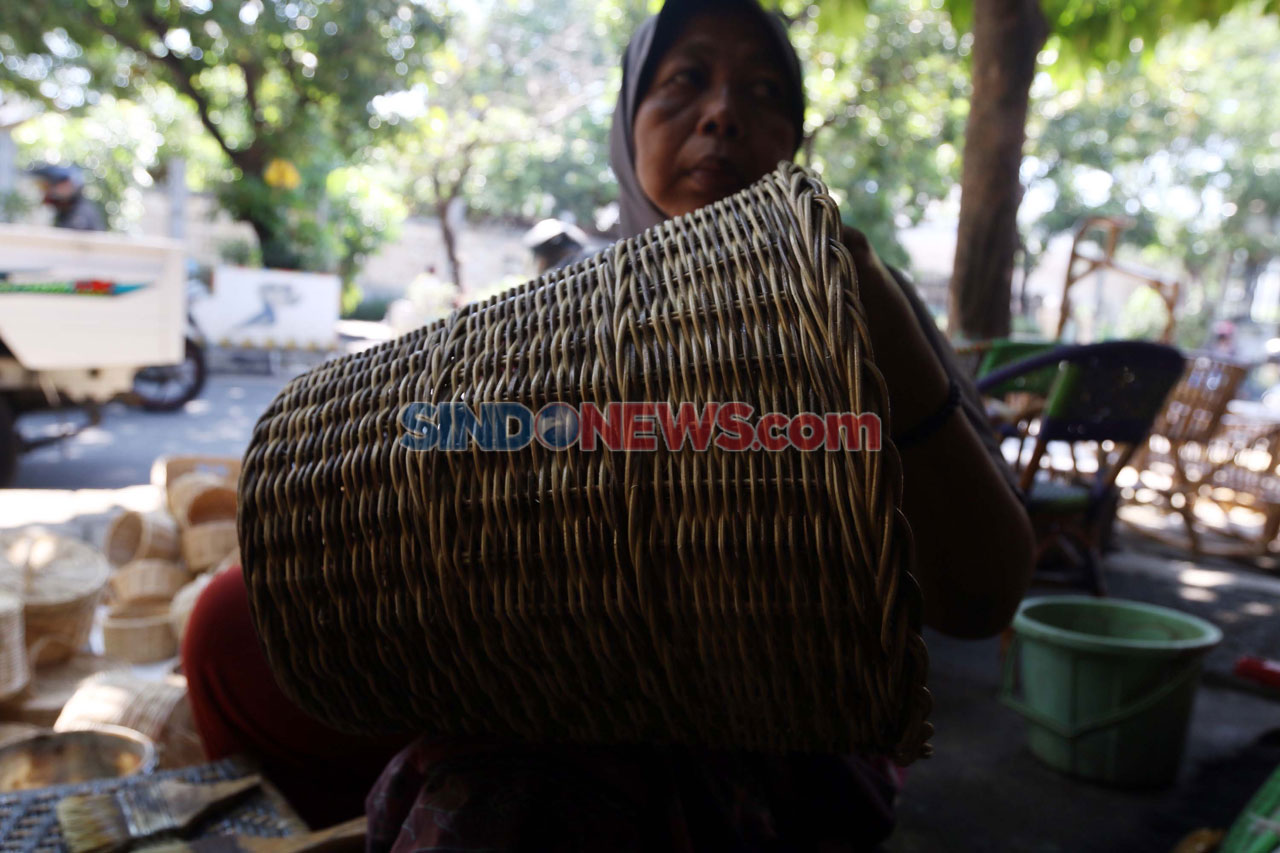 Penjualan Via Online,...