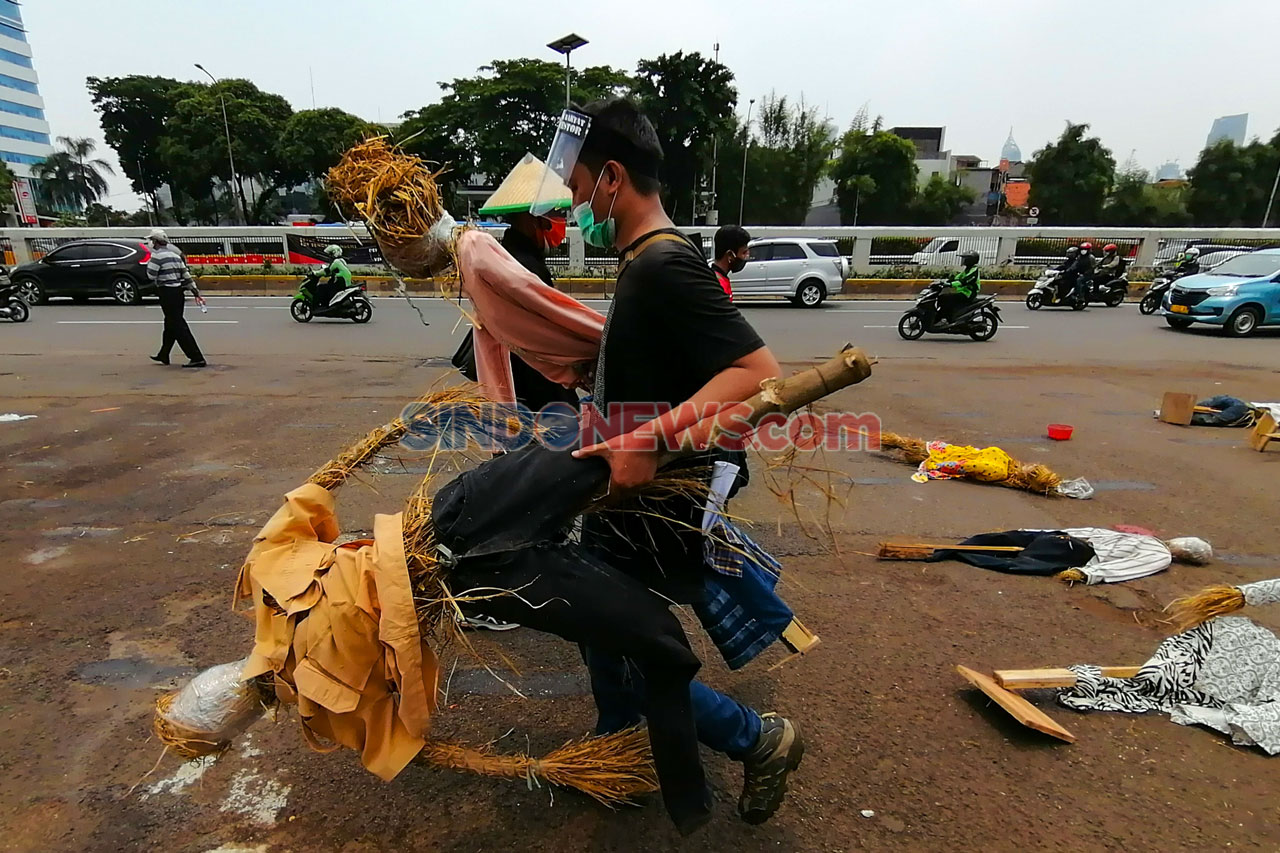 Peringati Hari Tani...