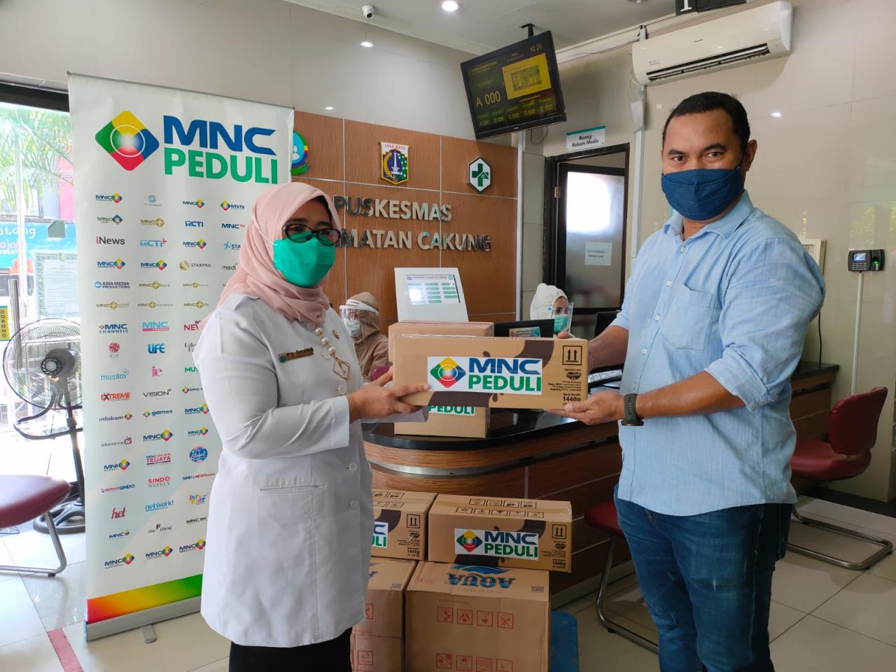 Bantuan Makanan dan...
