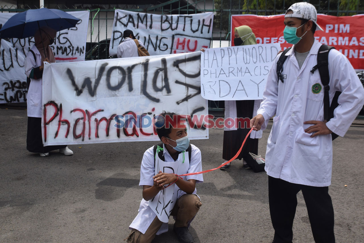 Mahasiswa Semarang Gelar...