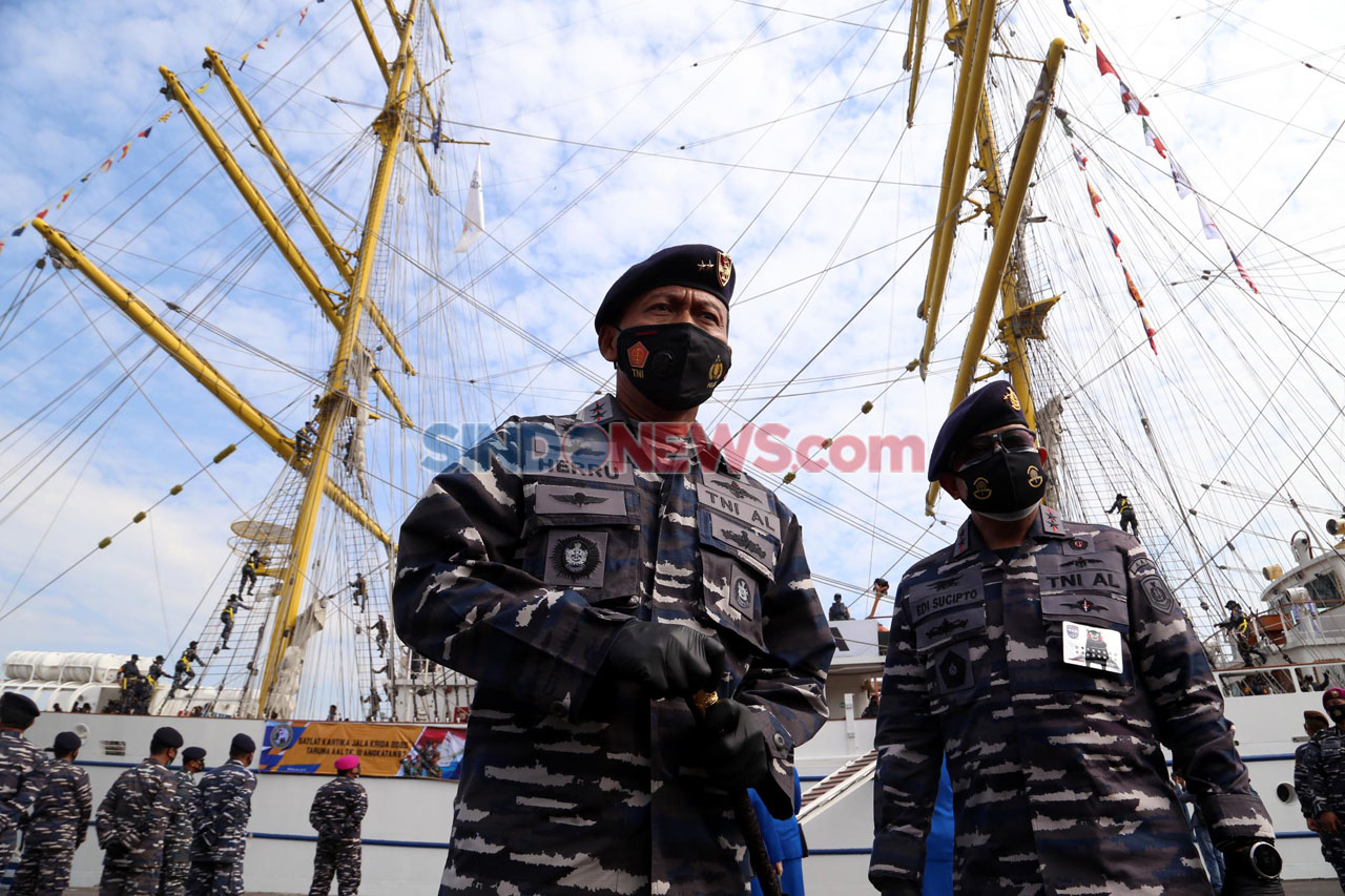 KRI Bima Suci Laksanakan...