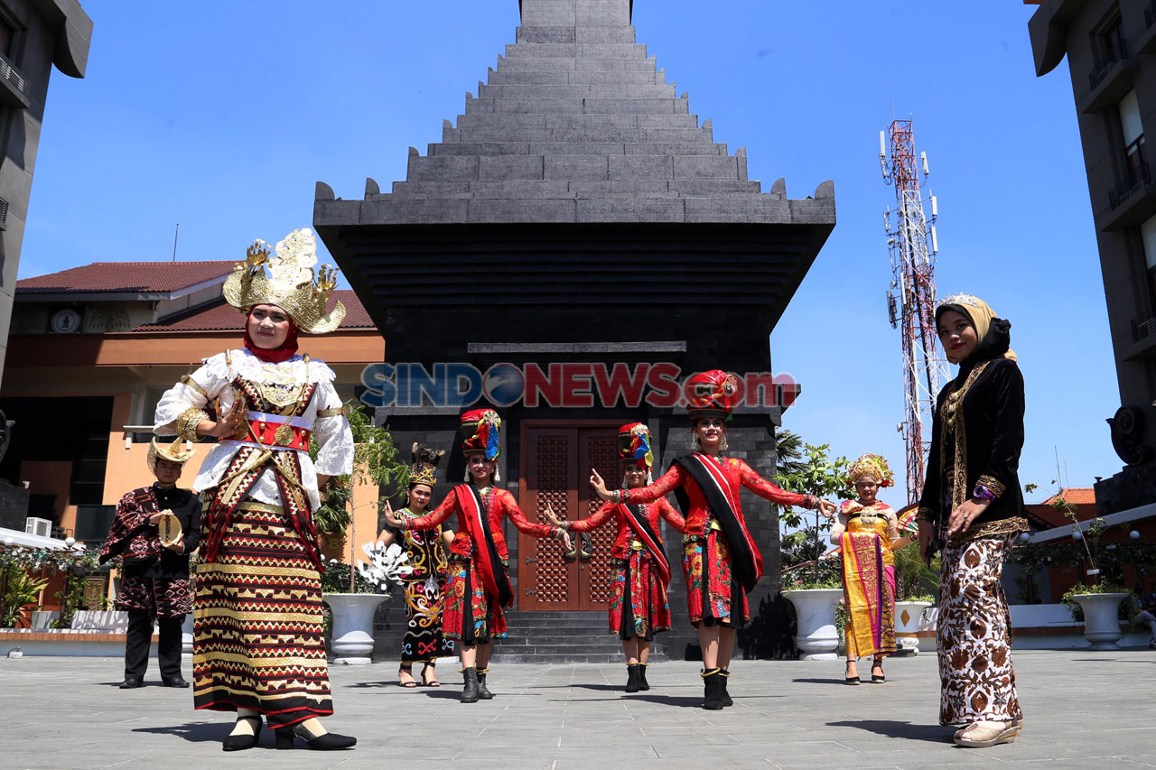Warna-warni Etnik Nusantara...