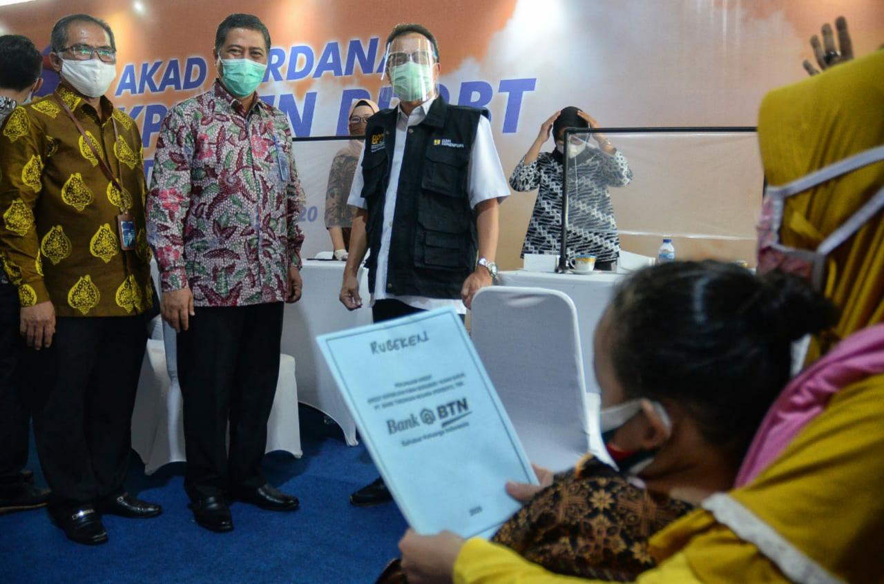 BTN Gelar Akad Perdana...