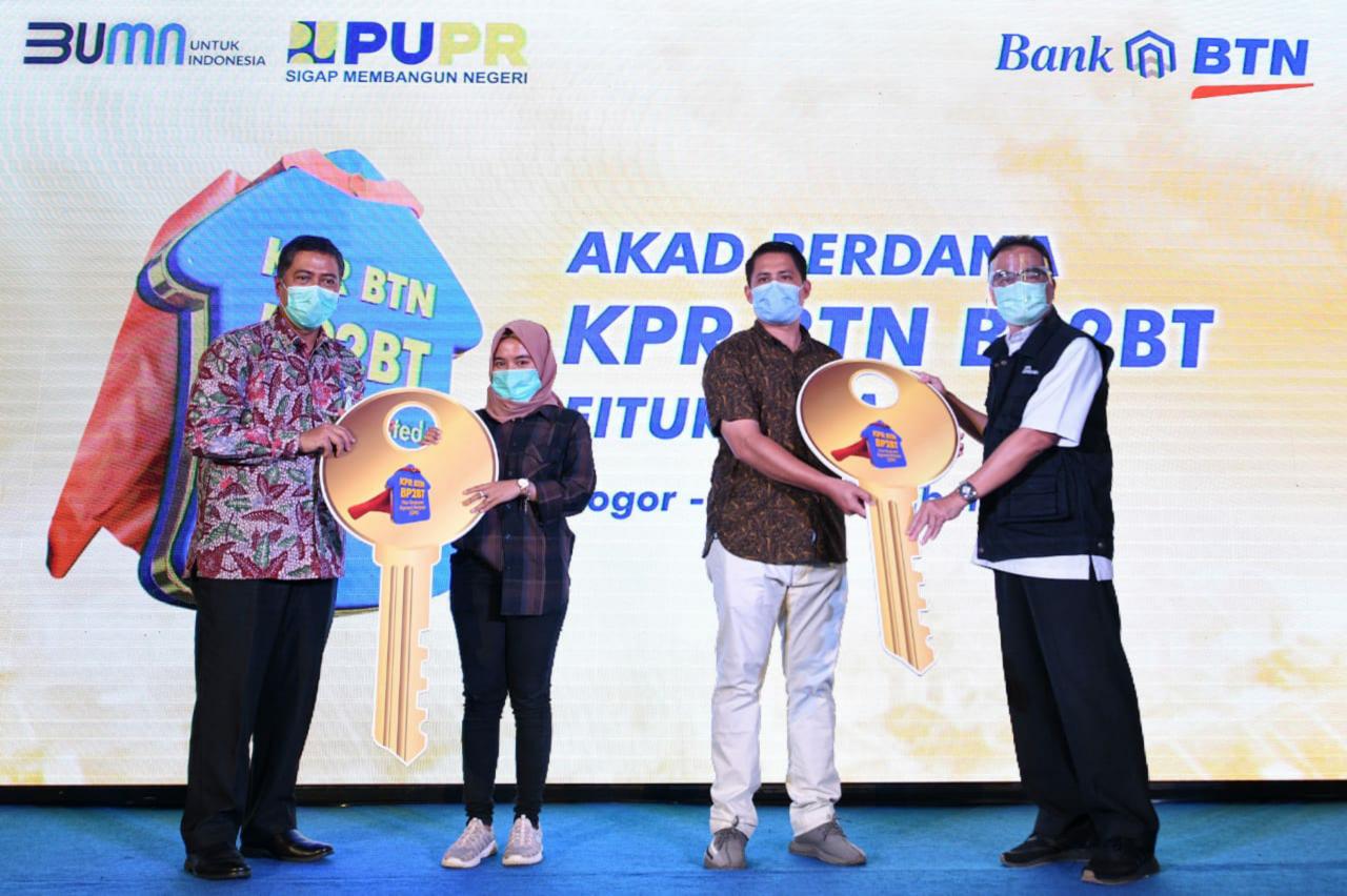 BTN Gelar Akad Perdana...