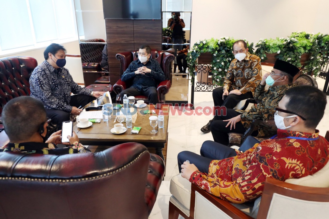 Airlangga Hartarto Dapat...