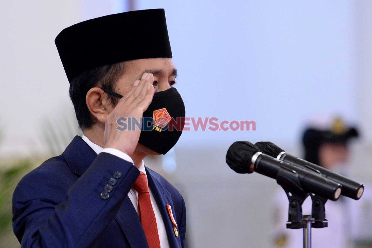 Presiden Pimpin Upacara...