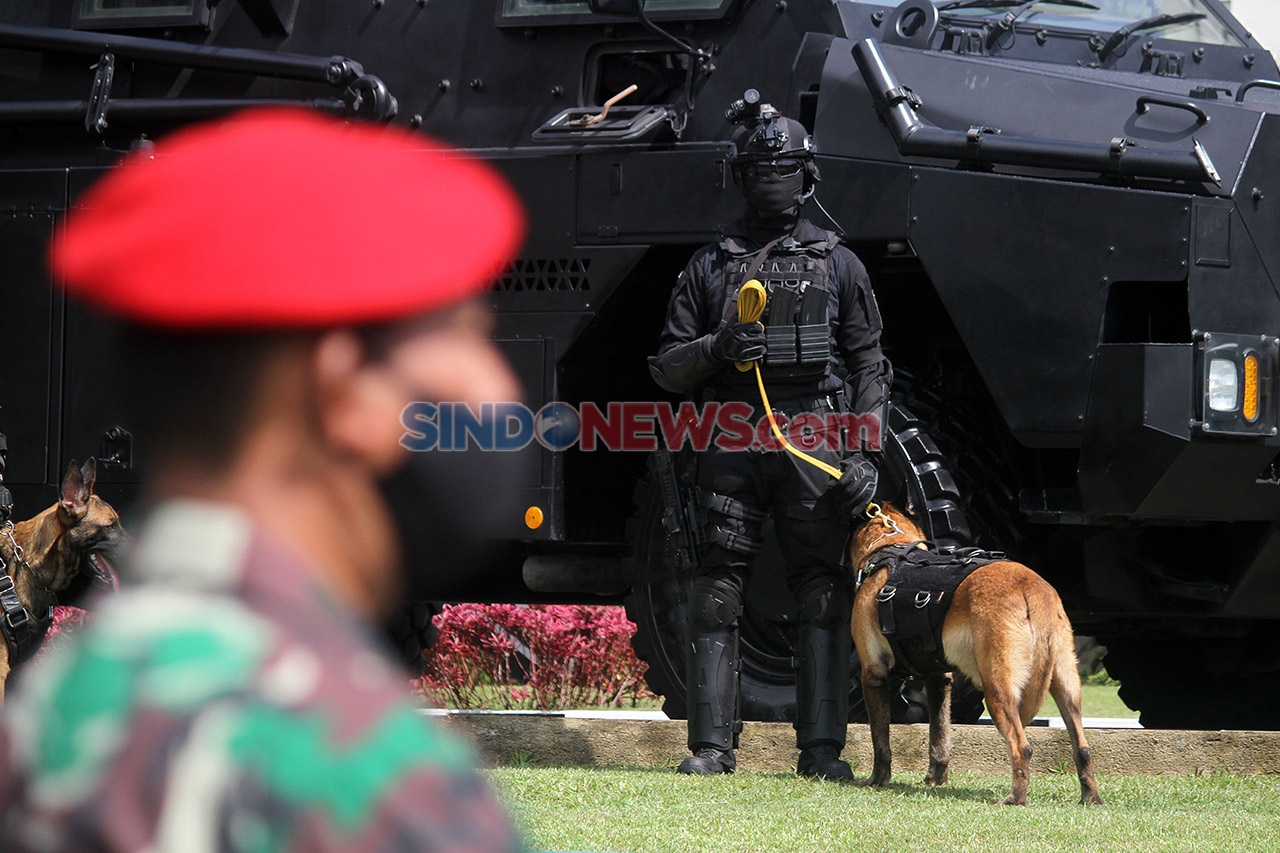 Kopassus Ikuti Upacara...