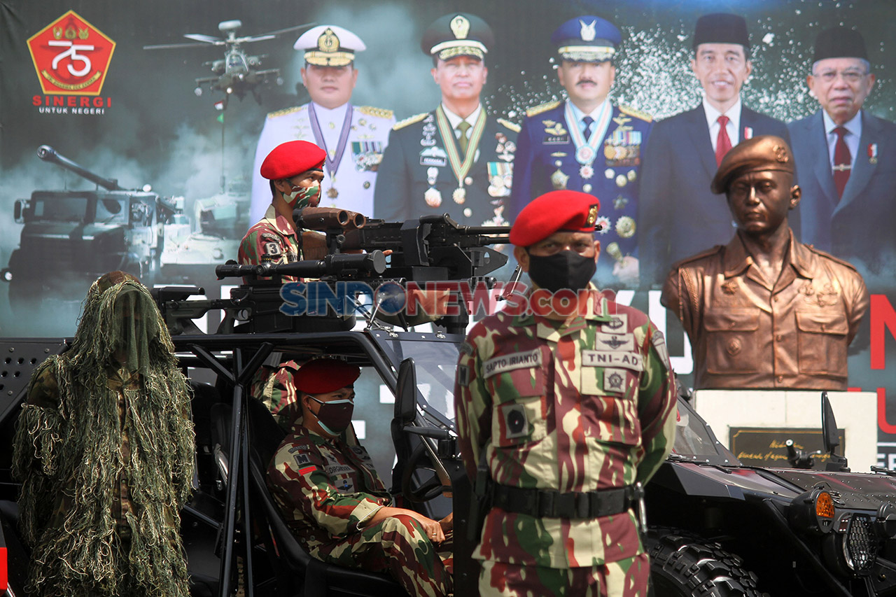 Kopassus Ikuti Upacara...