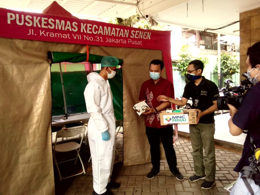 MNC Peduli Berikan Makanan...