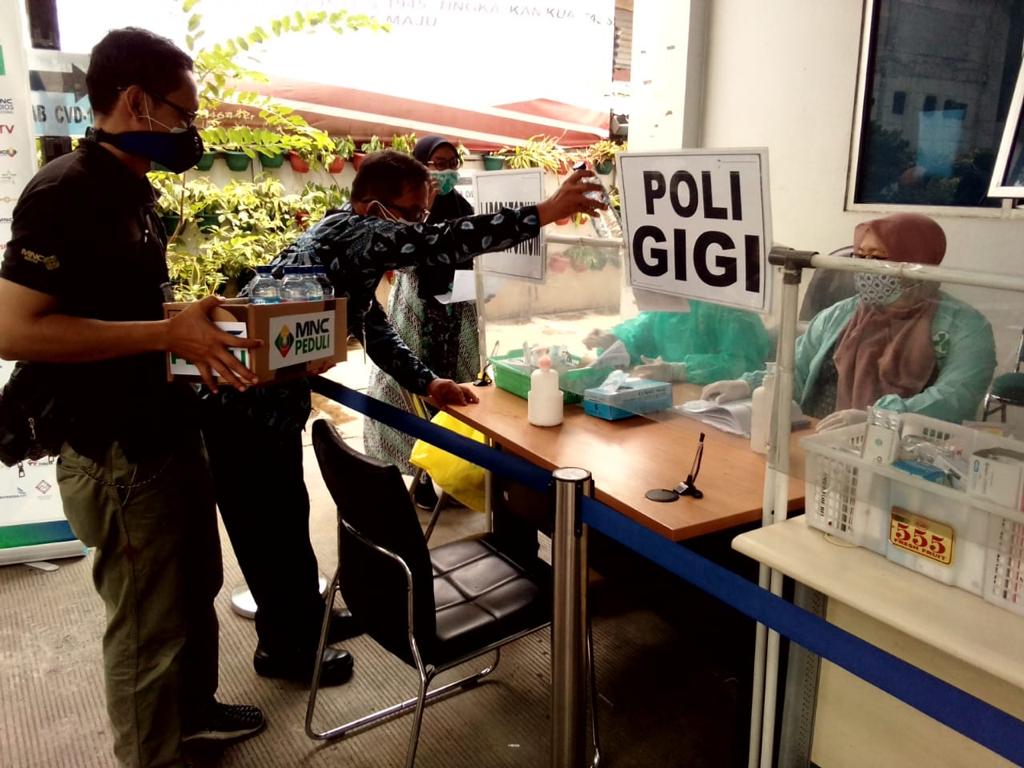 MNC Peduli Berikan Makanan...