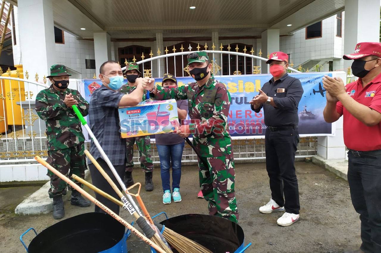 Sambut HUT TNI ke-75,...