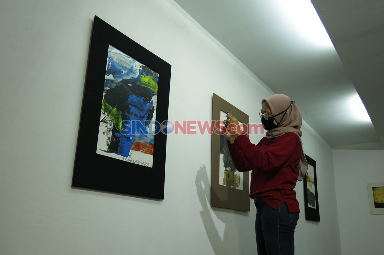 Galeri Kertas Hadirkan...