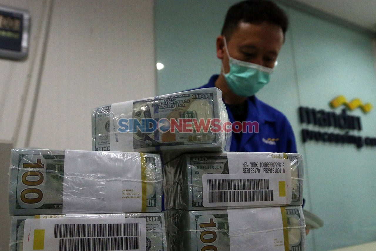 Rupiah Menguat Terhadap...