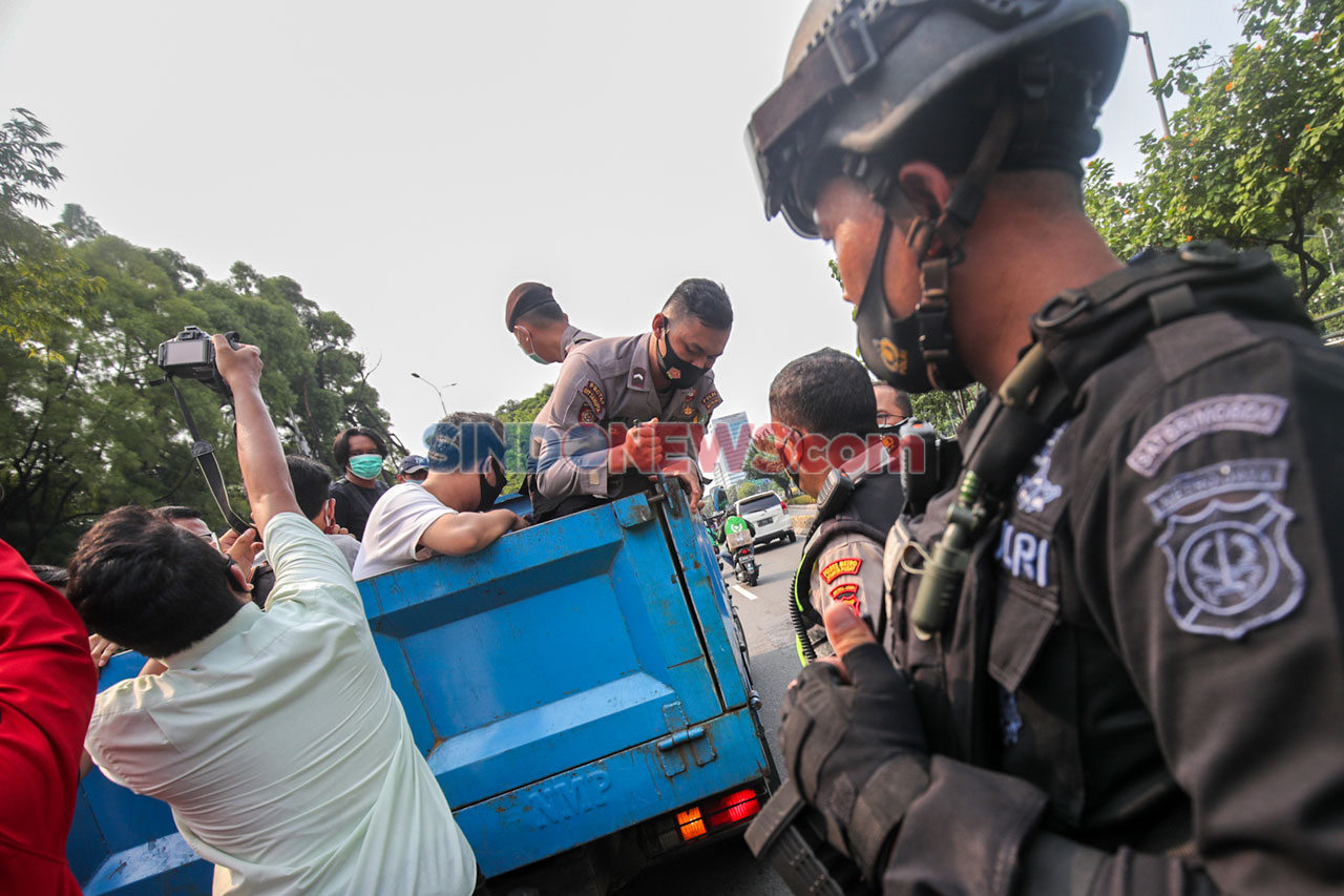 Hendak Ikut Aksi Demo...