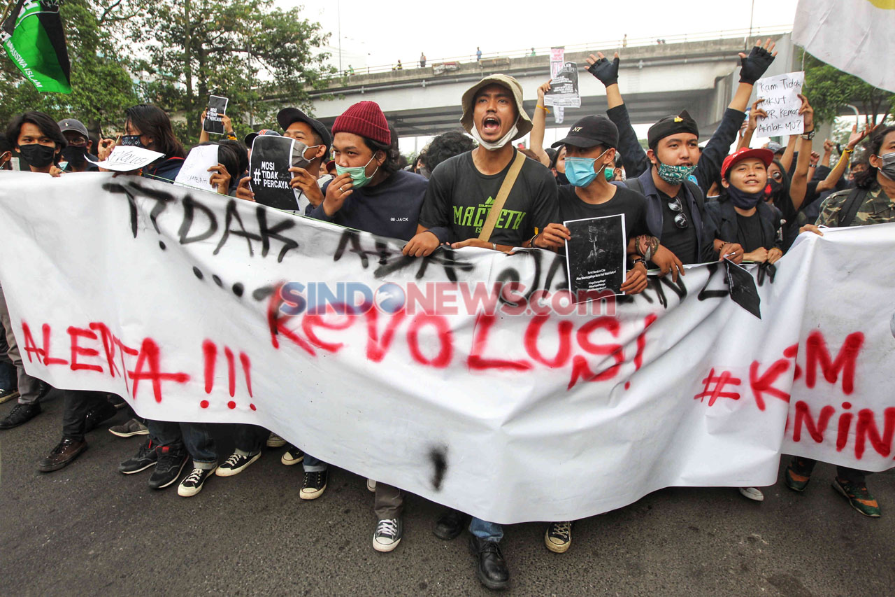 Ratusan Mahasiswa Unindra...