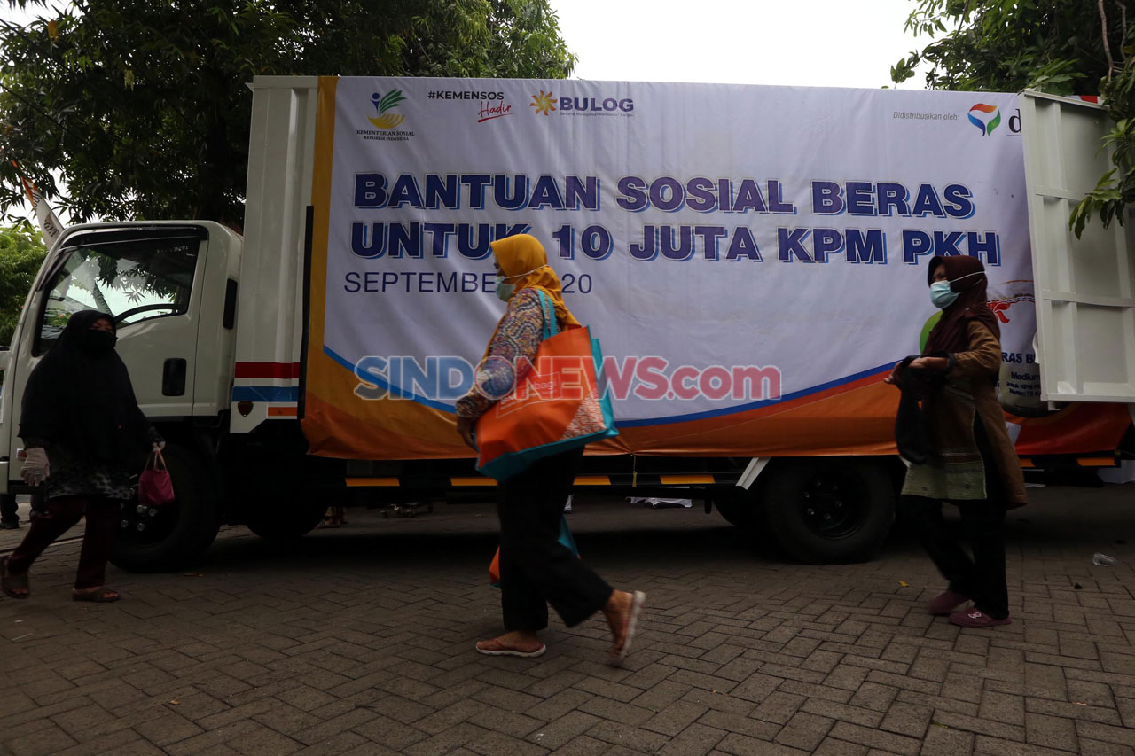 Penyaluran KPM PKH di...