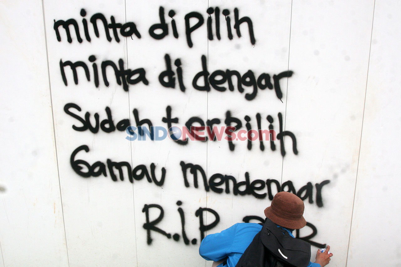 Demo Memanas di Patung...