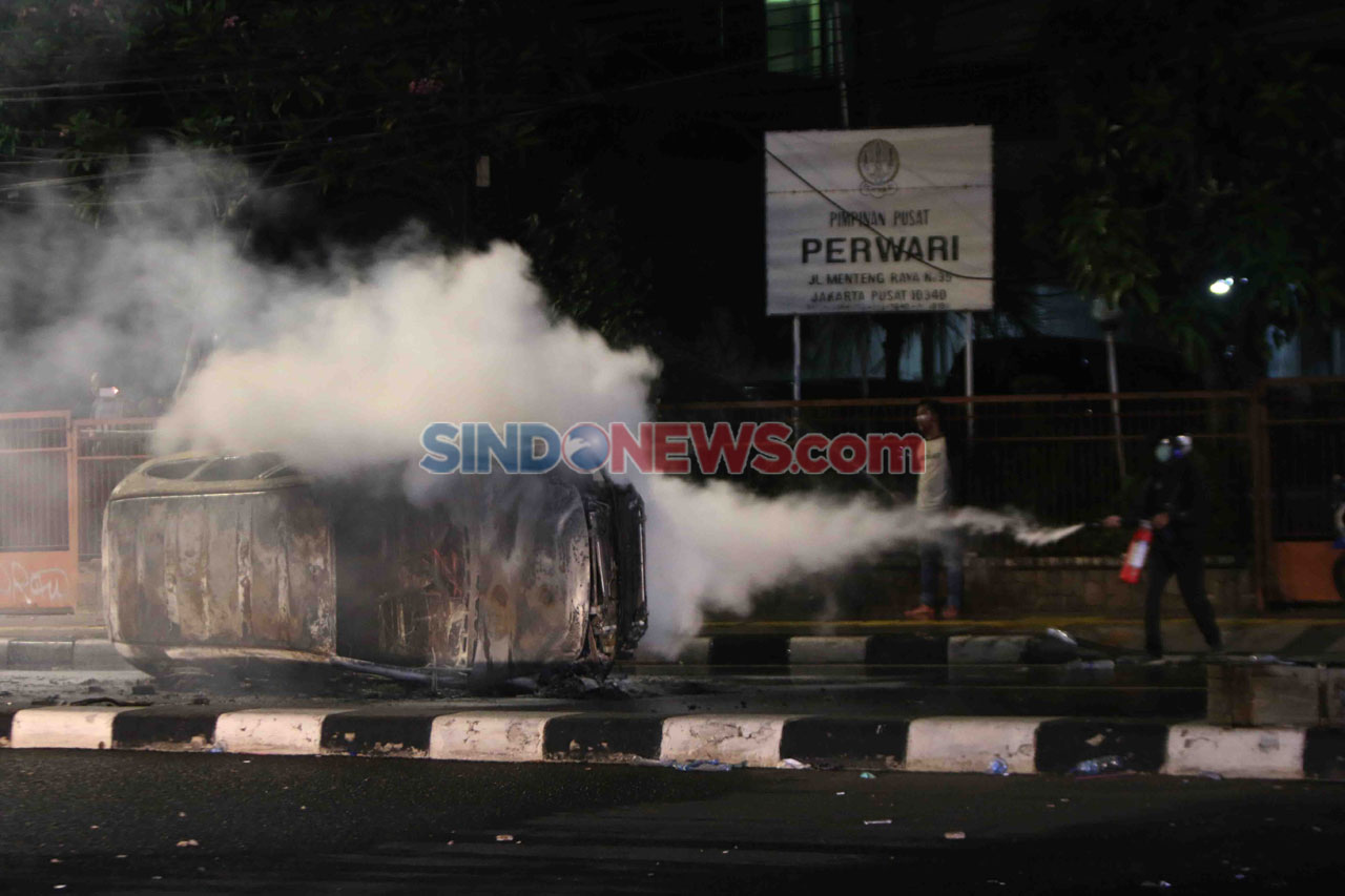 Demo Tolak Omnibus Law...