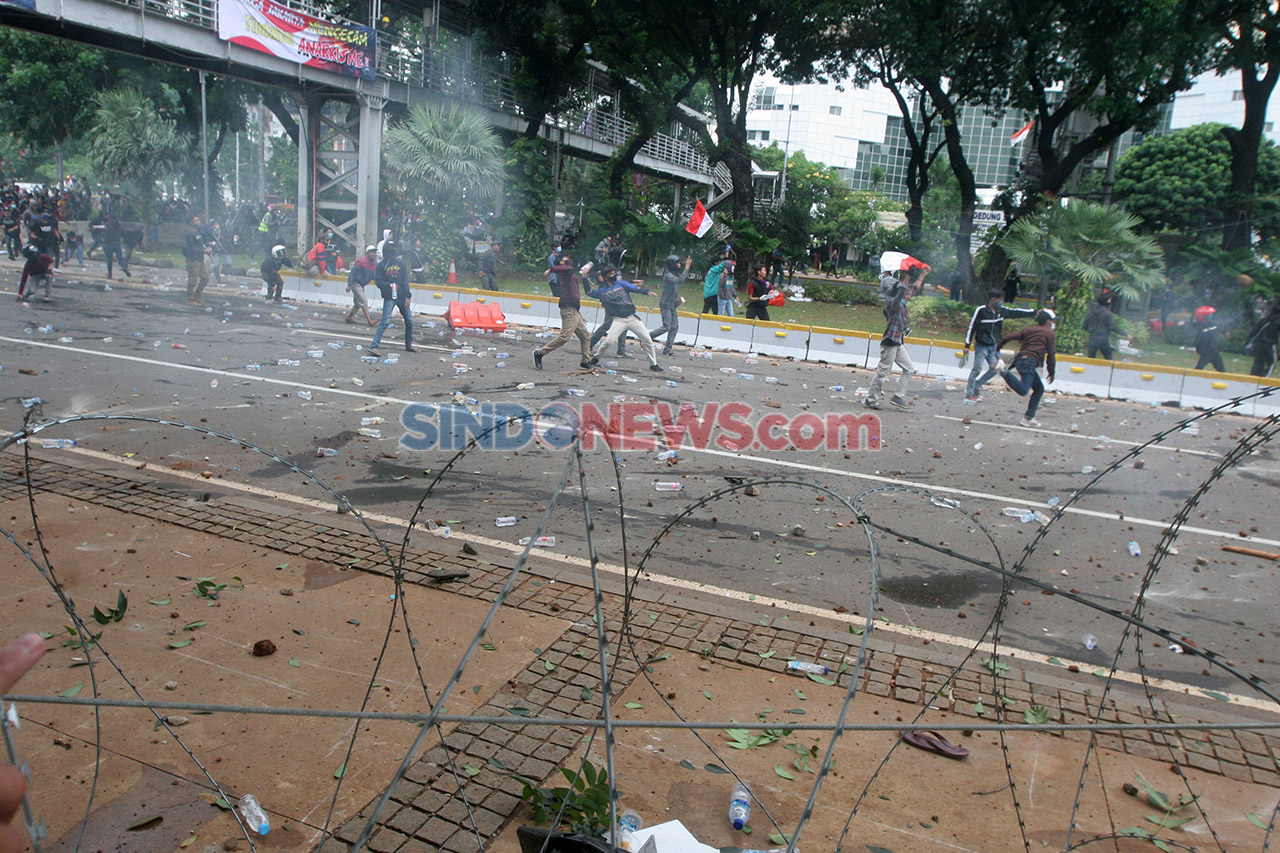 Peserta Demo Tolak UU...
