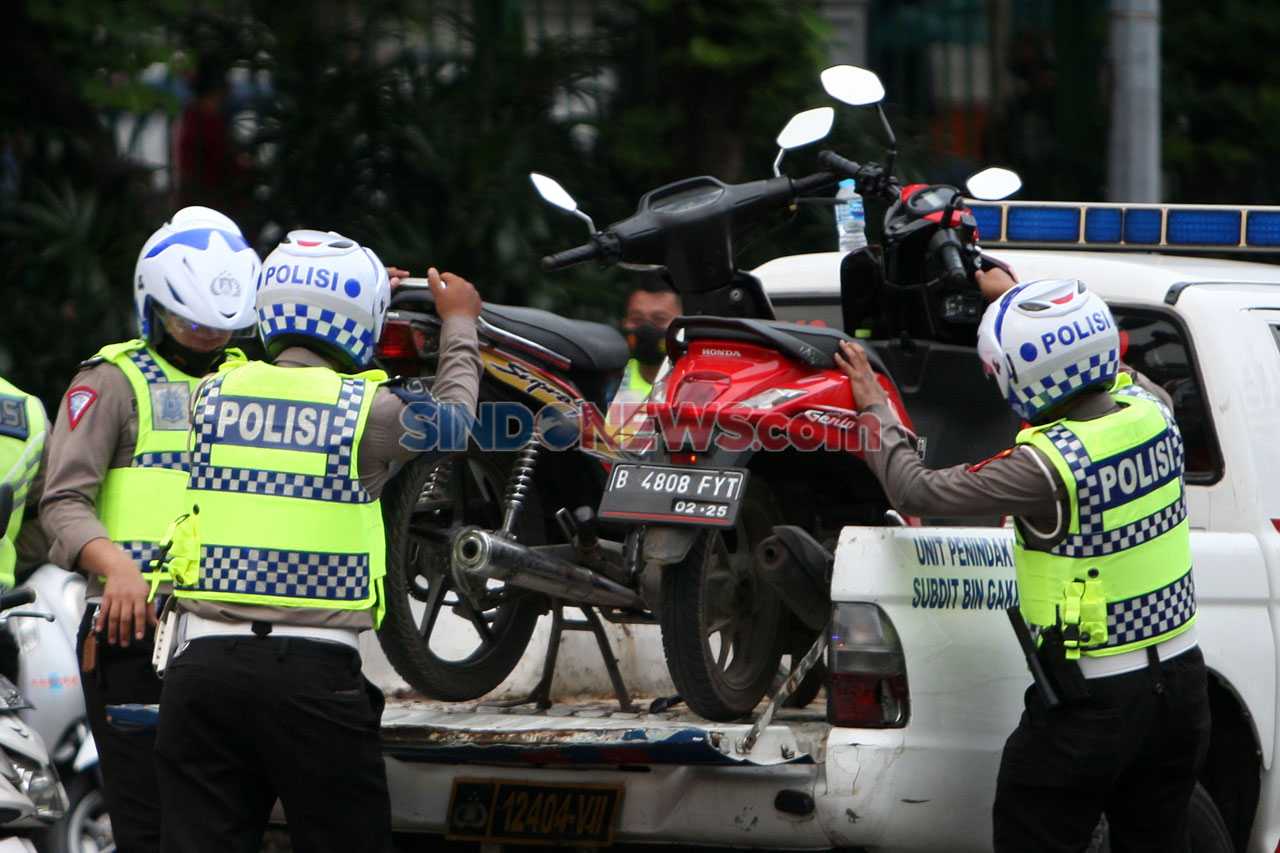 Polisi Amankan Kendaraan...