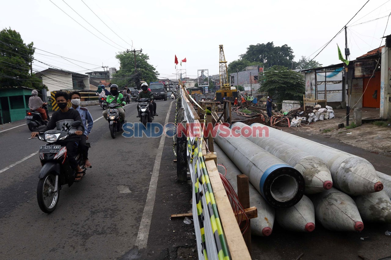 Pembangunan Jembatan...