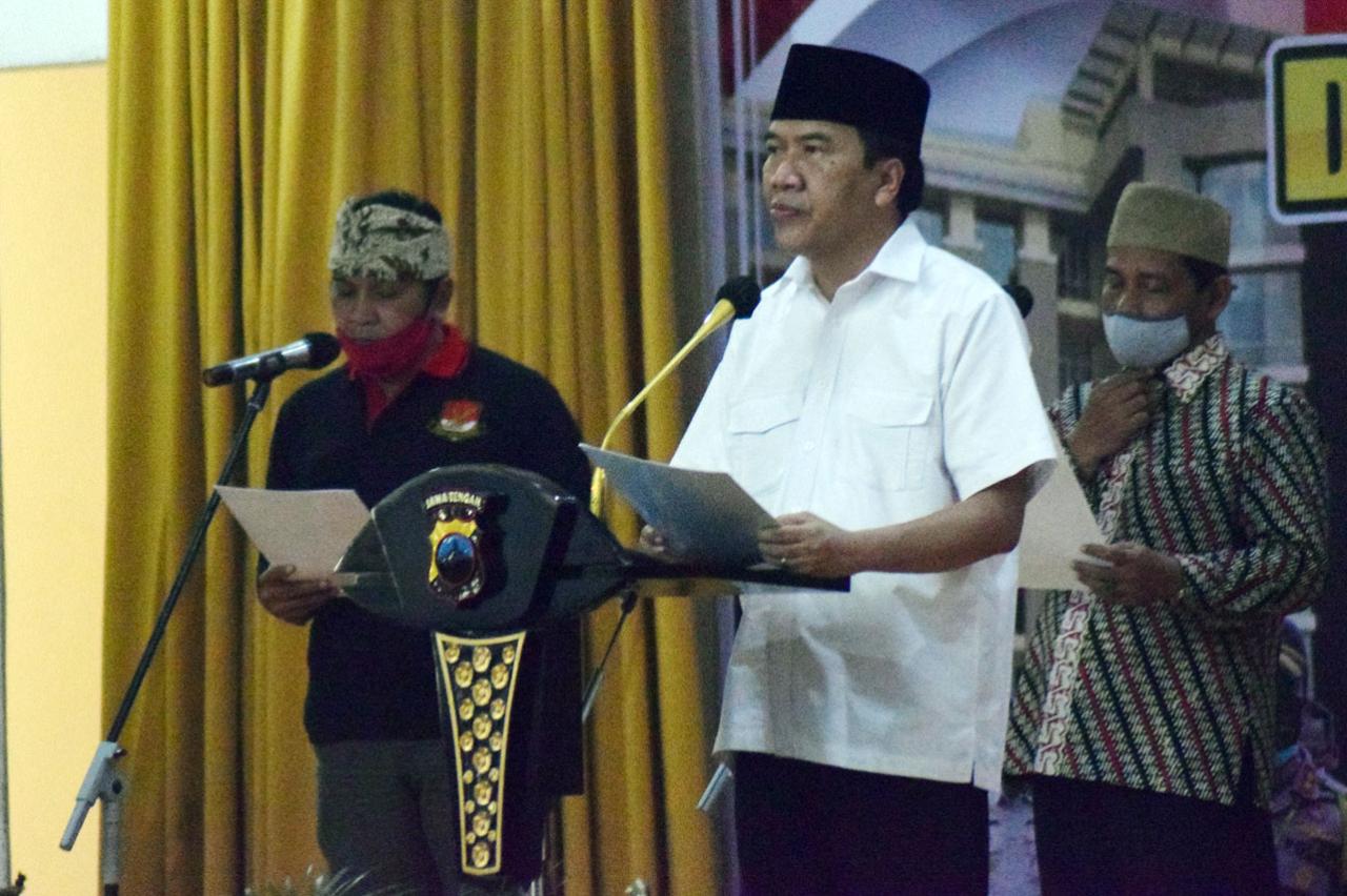 Masyarakat Jateng Deklarasi...