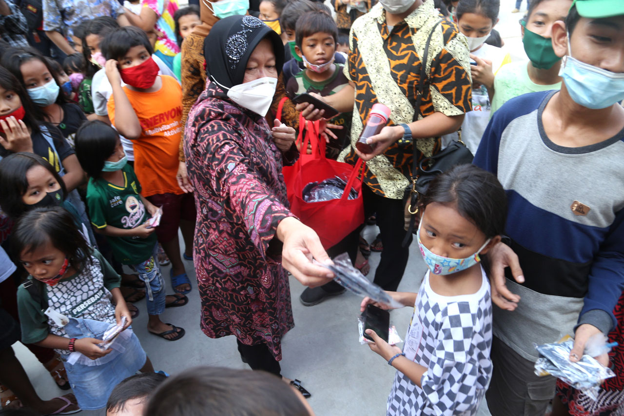 Wali Kota Risma Bagikan...
