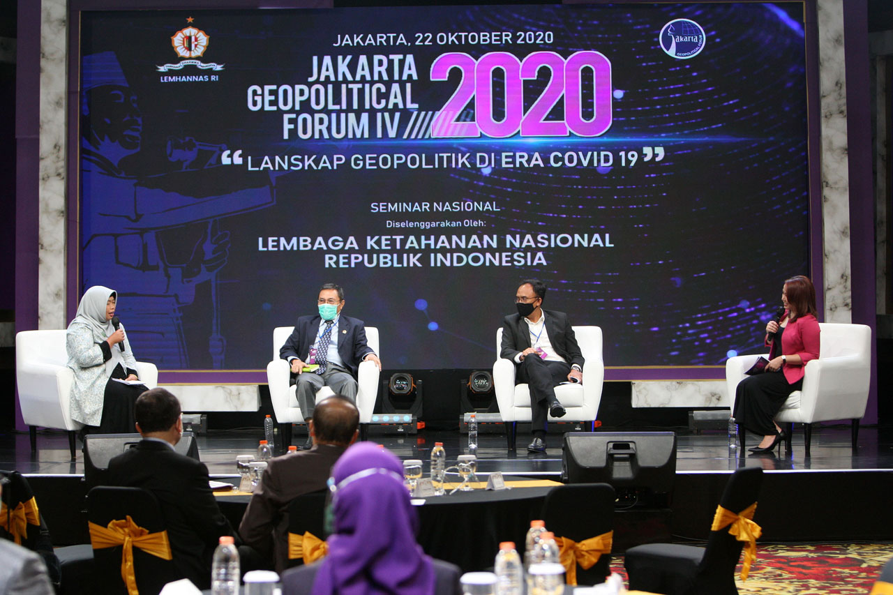 Gubernur Lemhanas Tutup...