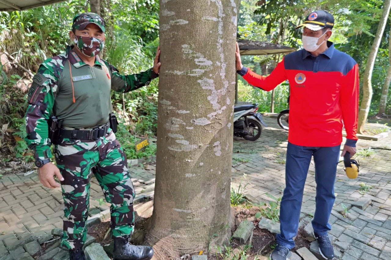 Sambangi Markas Kopassus,...