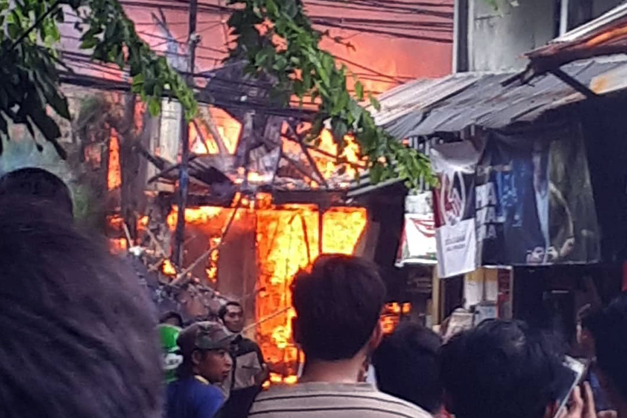 Rumah di Jalan Simprug...