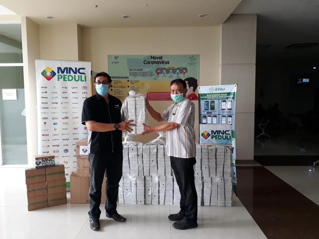MNC Peduli Bagikan Makan...