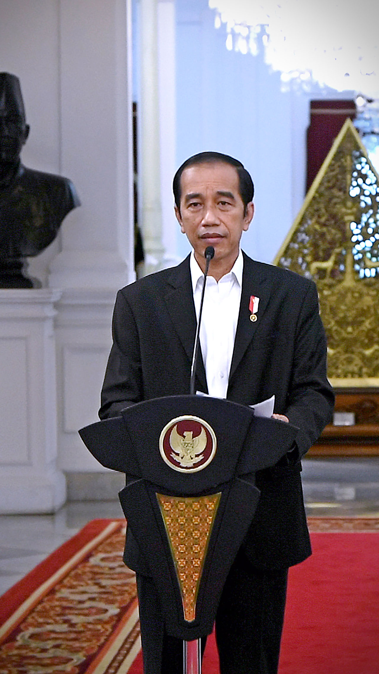 Presiden Jokowi Kecam...