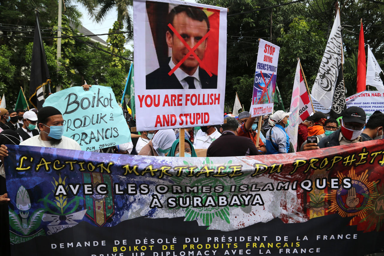Presiden Prancis Emmnuel...