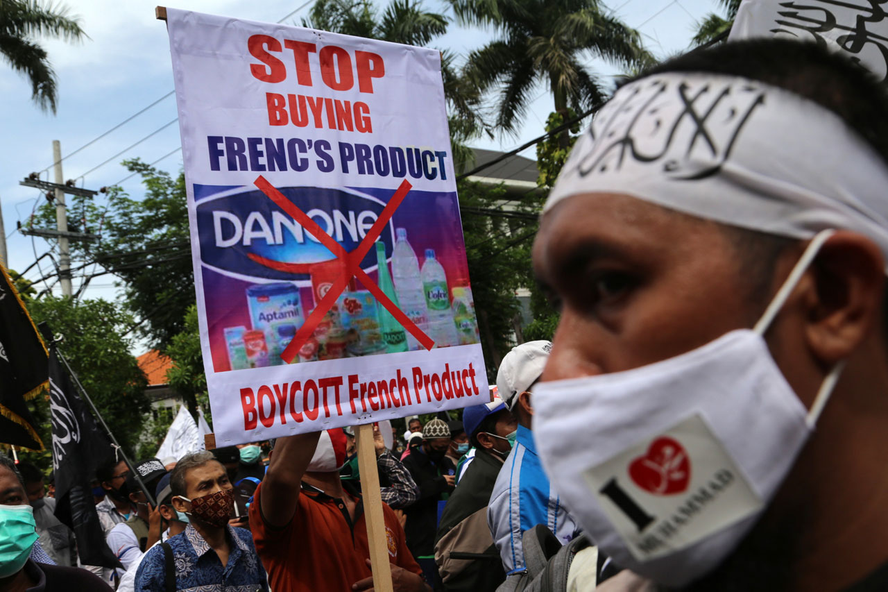 Presiden Prancis Emmnuel...