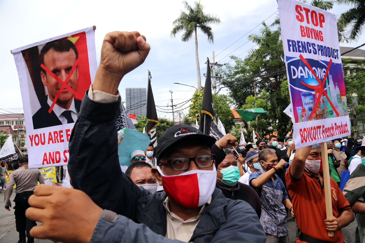 Presiden Prancis Emmnuel...