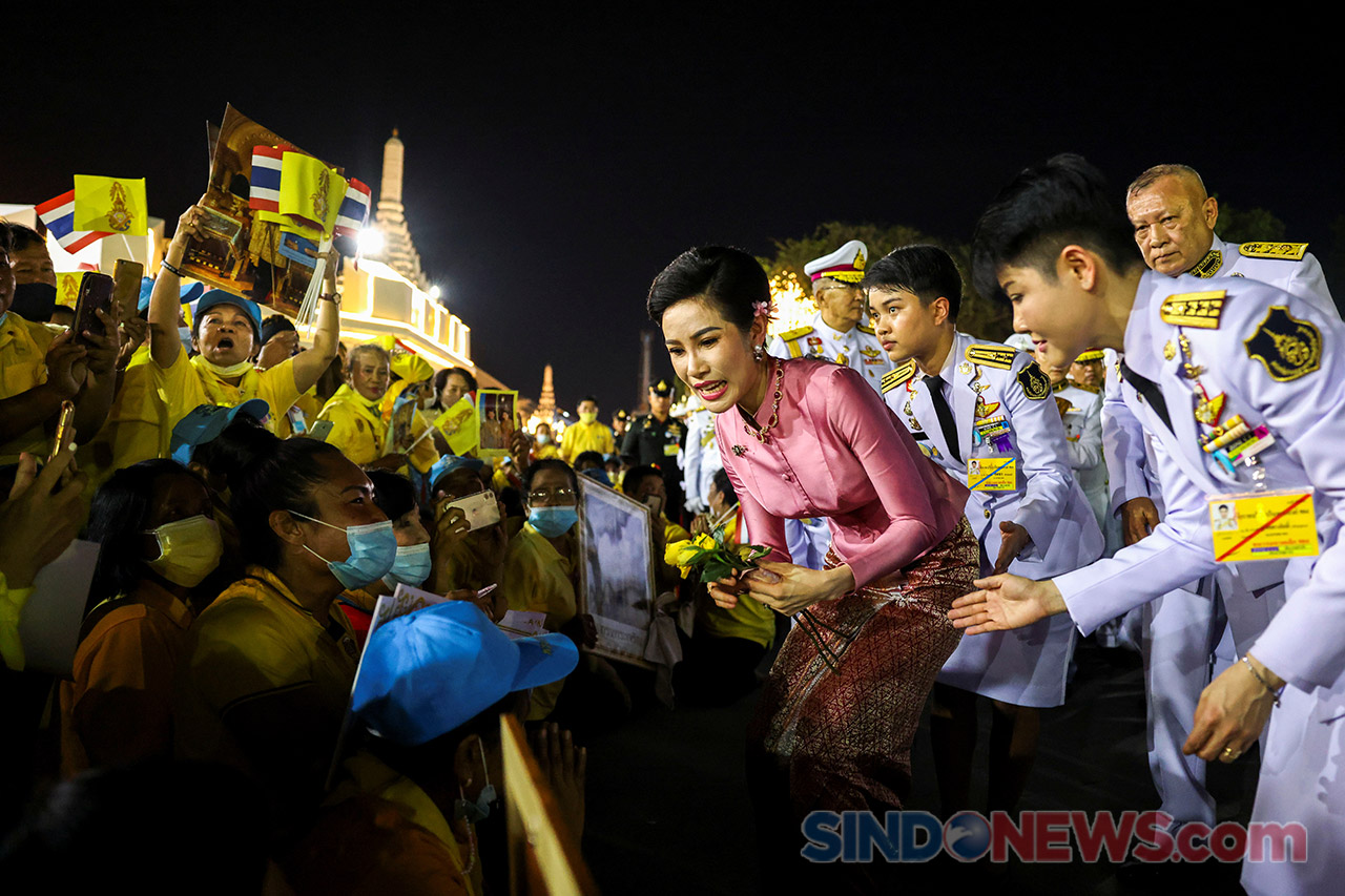 Raja Thailand Temui...