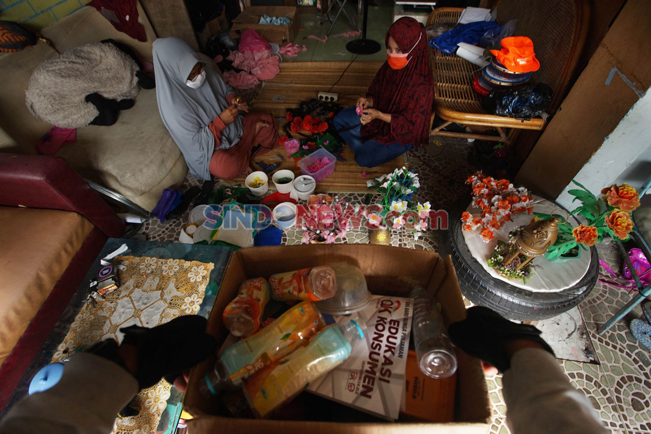 Perajin Daur Ulang Sampah...