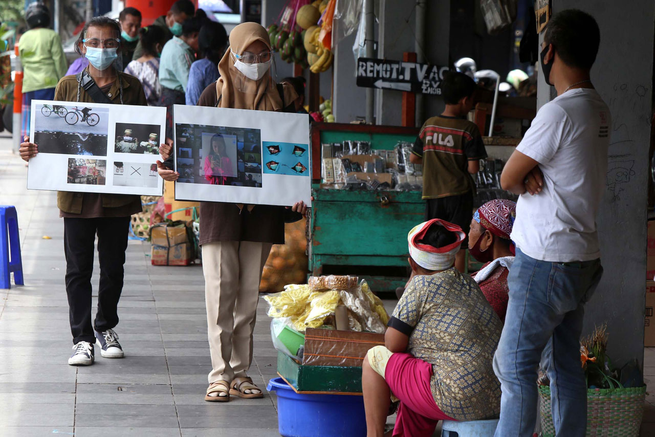 Pameran Foto Keliling,...