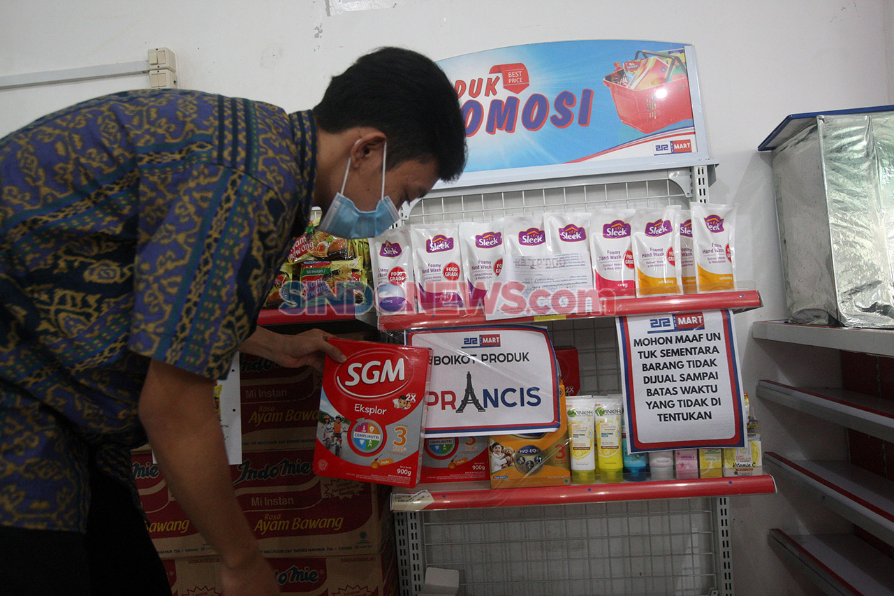 Aksi Boikot Produk Prancis...