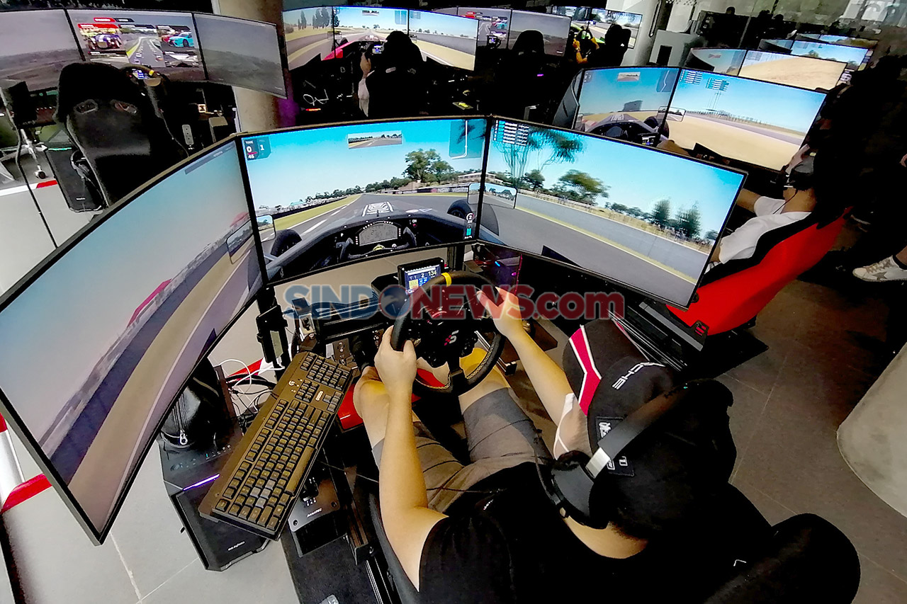 Serunya Balapan Virtual...