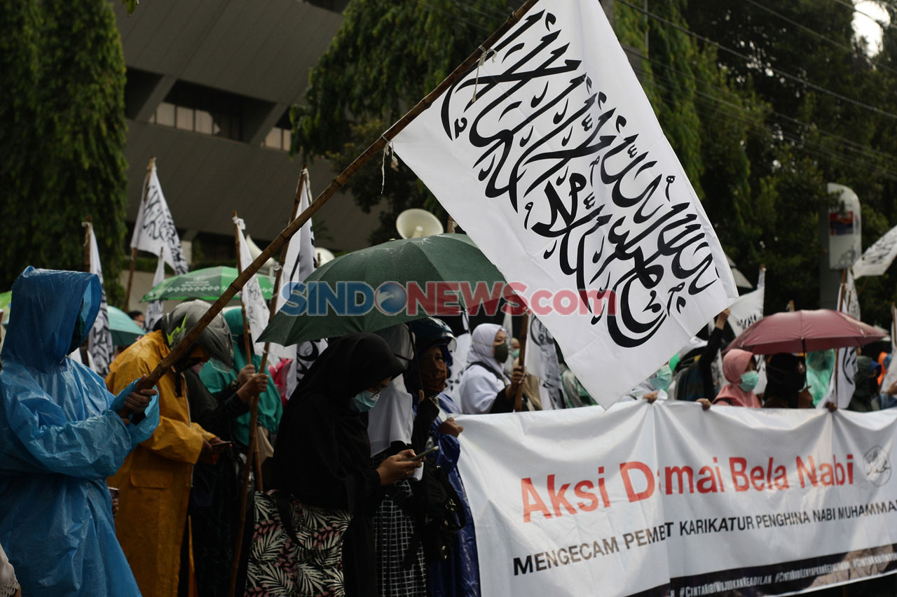 MCR Gelar Demo Protes...