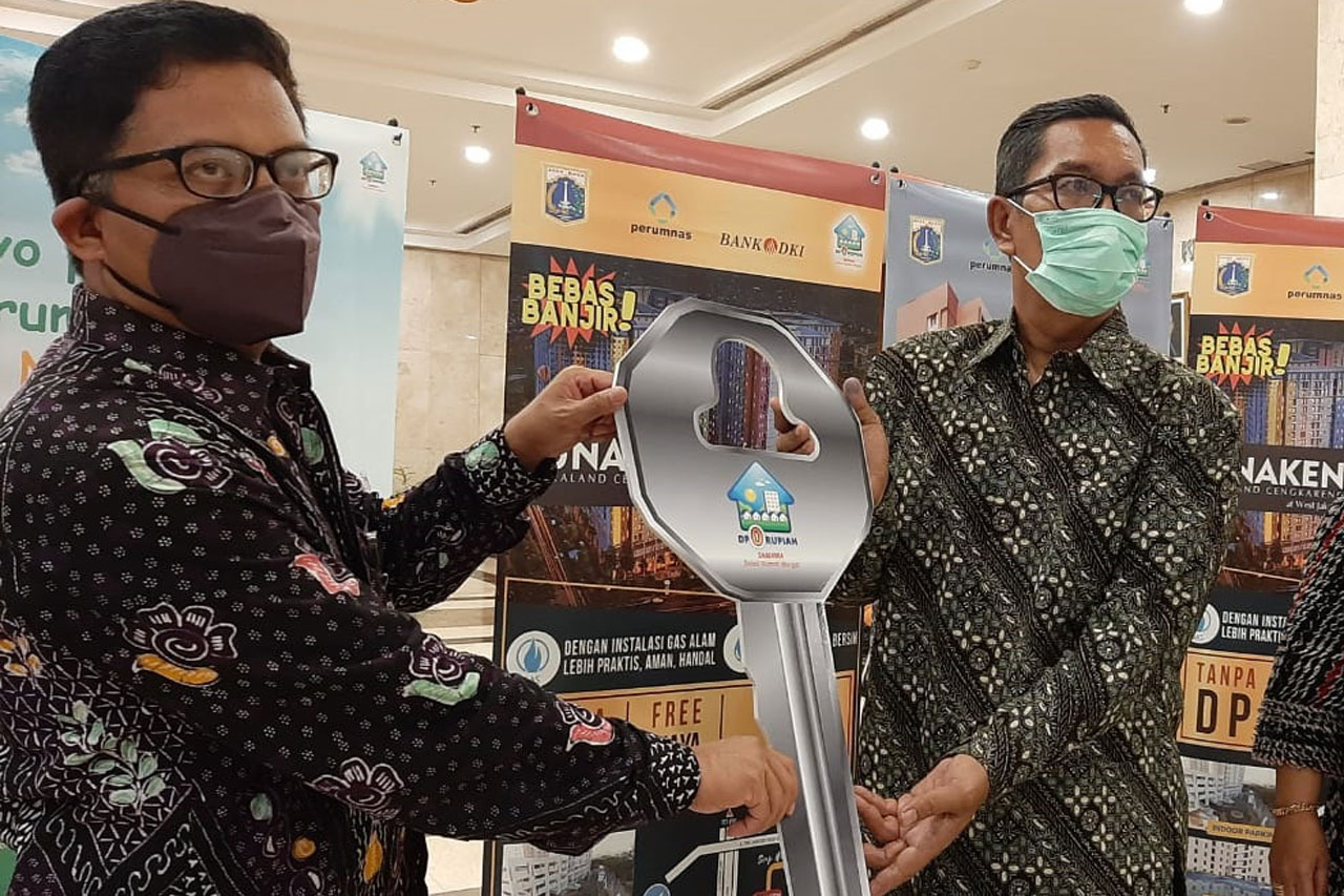 Bank DKI Serahkan Kunci...
