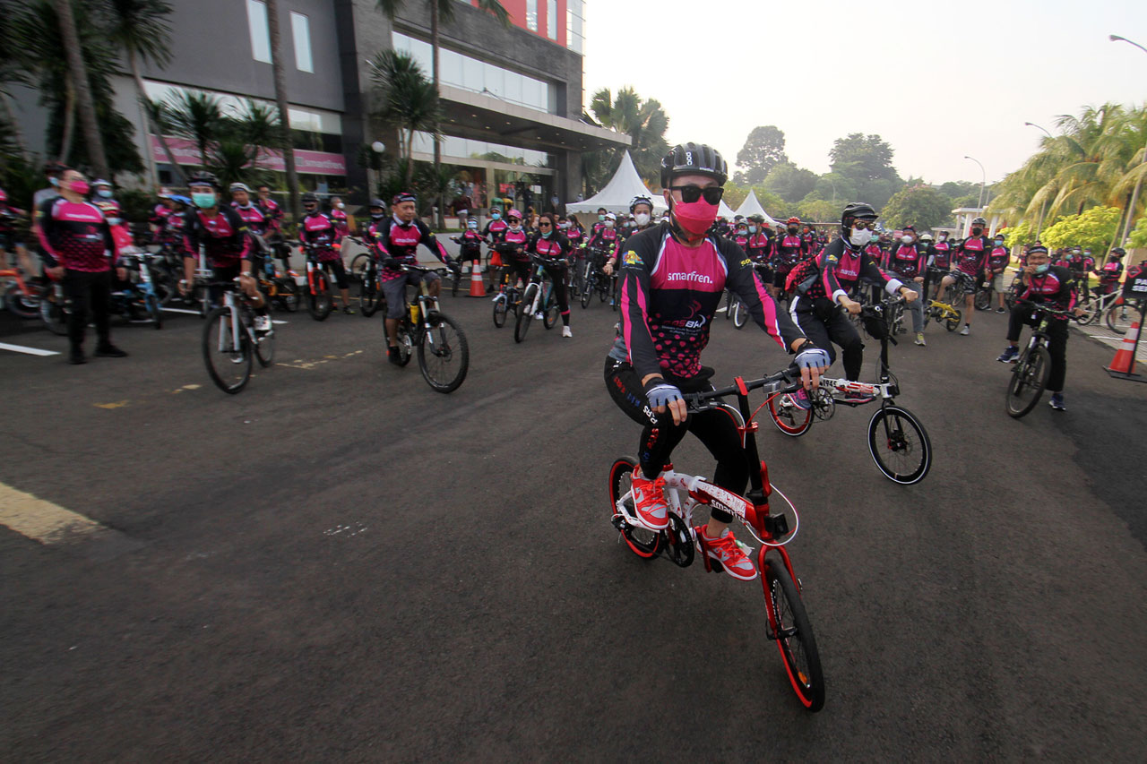 Gowes Asik Smartfren...