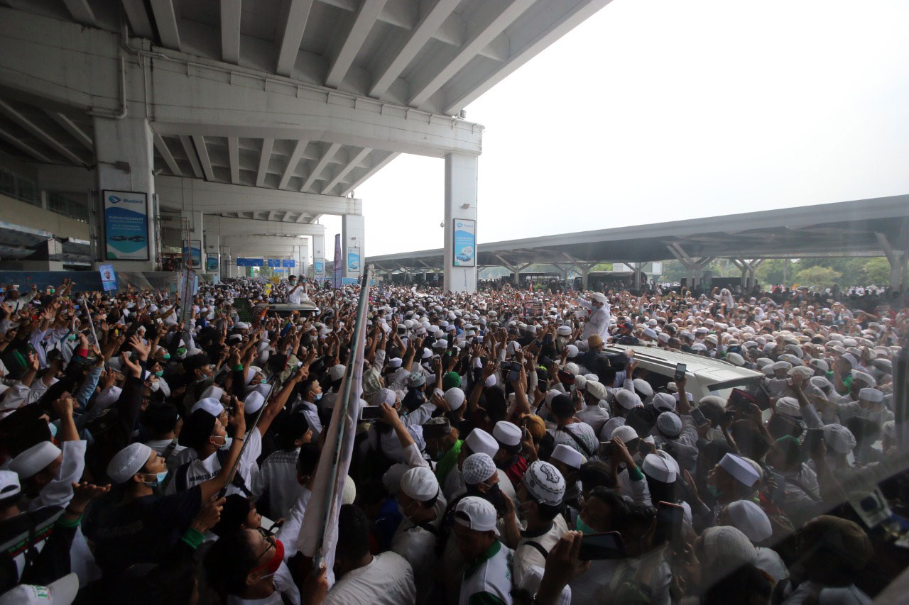 Tiba di Indonesia, Habib...