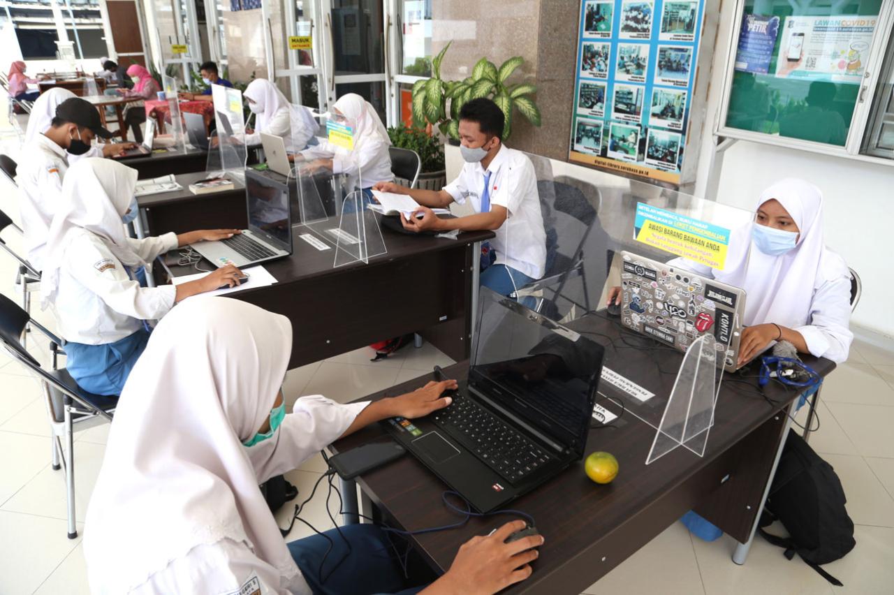 Kembali Buka, Perpustakaan...